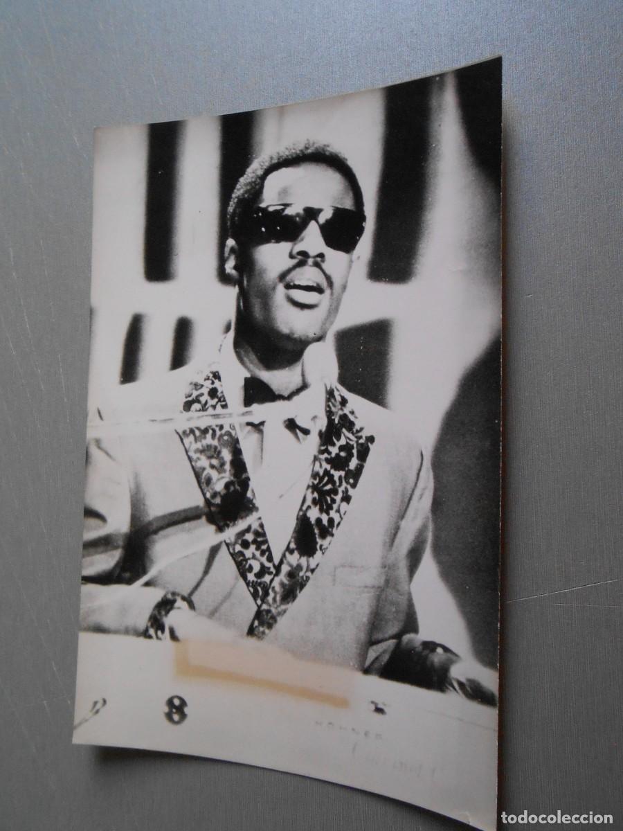 Fotos de cantantes: FOTO de - STEVIE WONDER - de 12 x 18 cms.
