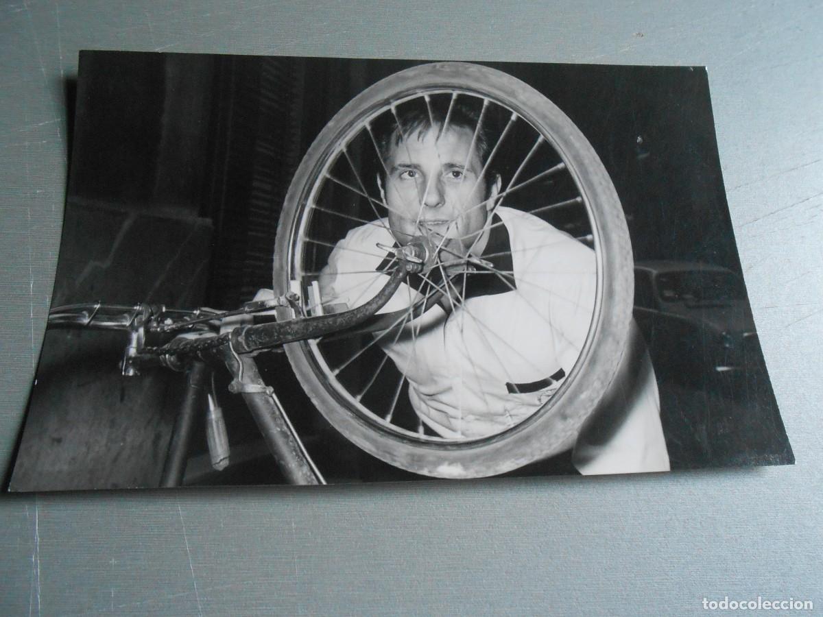 Fotos de cantantes: FOTO de - ALEX MARCO - de 17,5 x 11,5 cms.