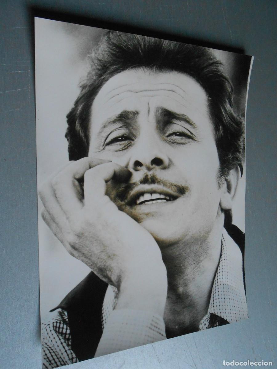 Fotos de cantantes: FOTO de - DOMENICO MODUGNO - de 18 x 24 cms.