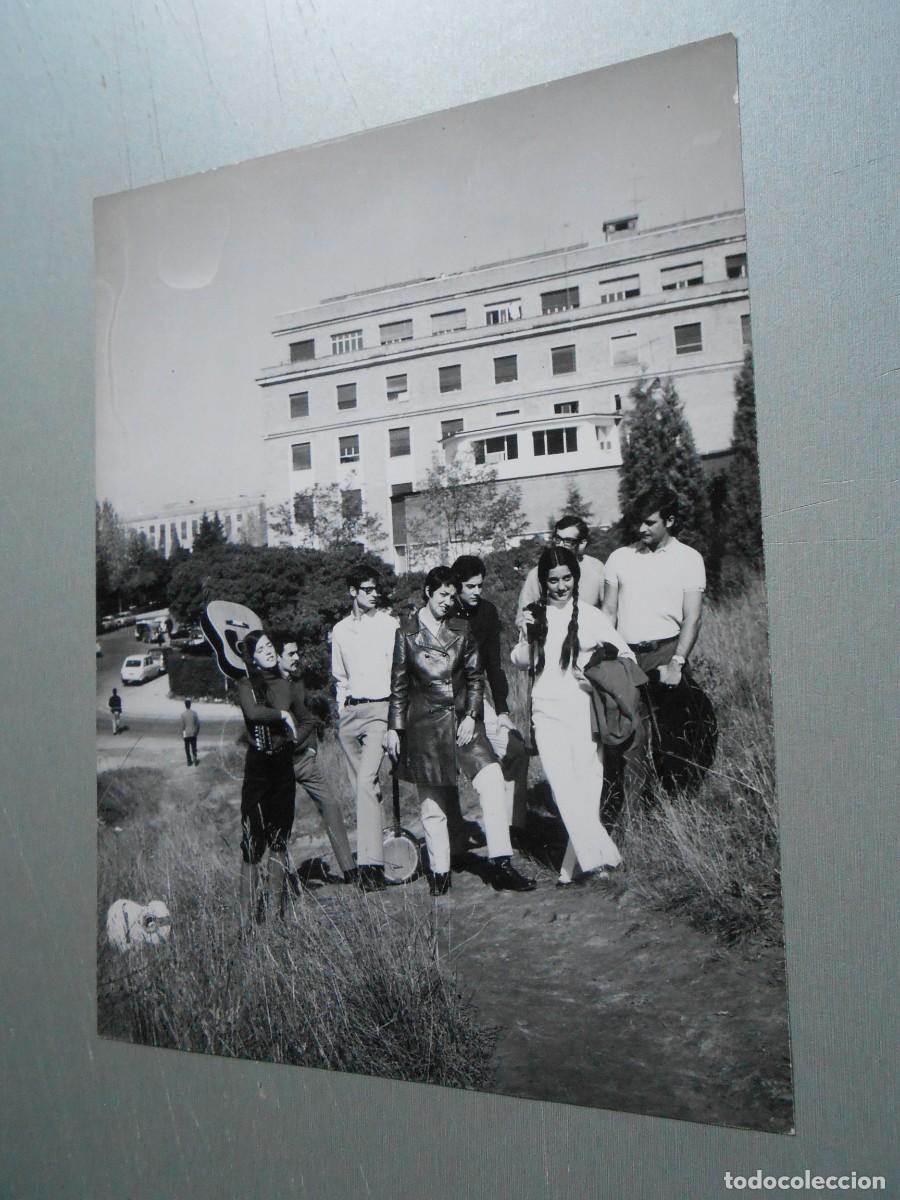 Fotos de cantantes: FOTO de - MOCEDADES - de 18 x 24 cms.