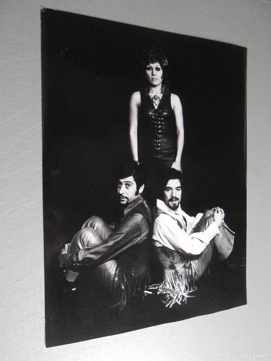 Fotos de cantantes: FOTO de - LOS MISMOS - de 18 x 24 cms.