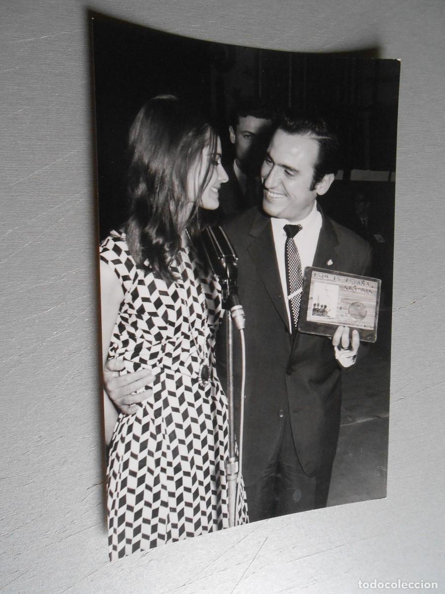 Fotos de cantantes: FOTO de - MANOLO ESCOBAR - de 12 x 18 cms.