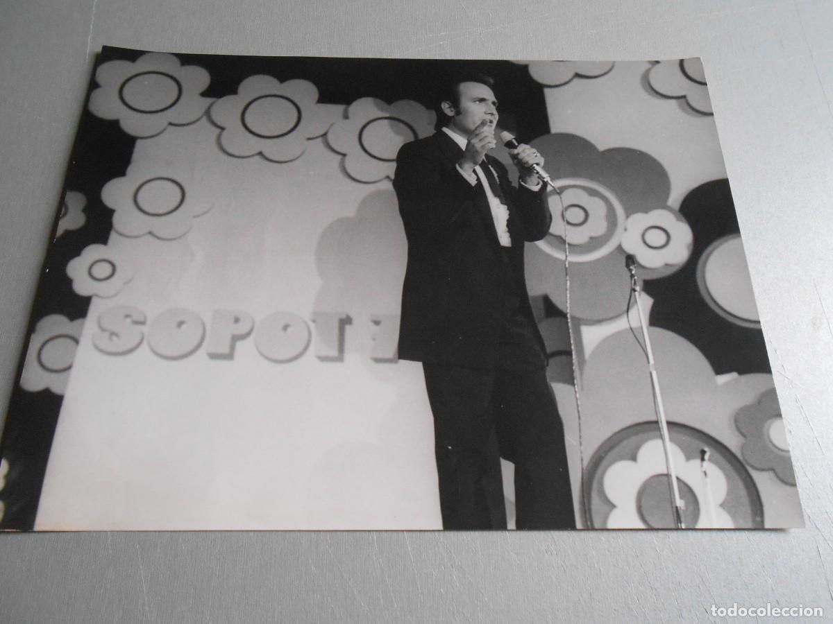 Fotos de cantantes: FOTO de - MANOLO ESCOBAR - de 24 x 18 cms.