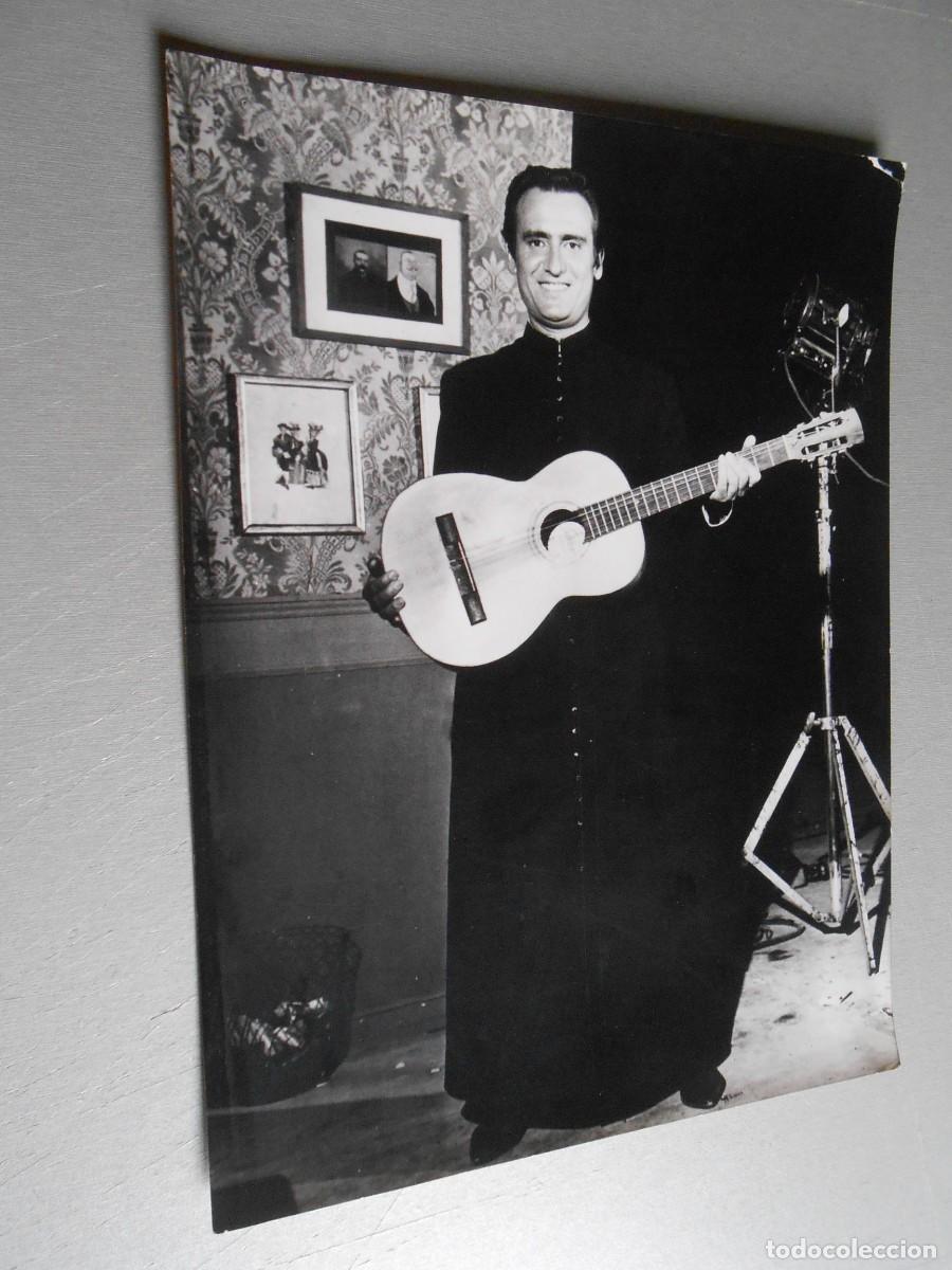 Fotos de cantantes: FOTO de - MANOLO ESCOBAR - de 18 x 24 cms.