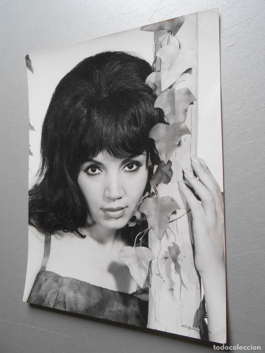 Fotos de cantantes: FOTO de - FRANCISKA - de 18 x 24 cms.