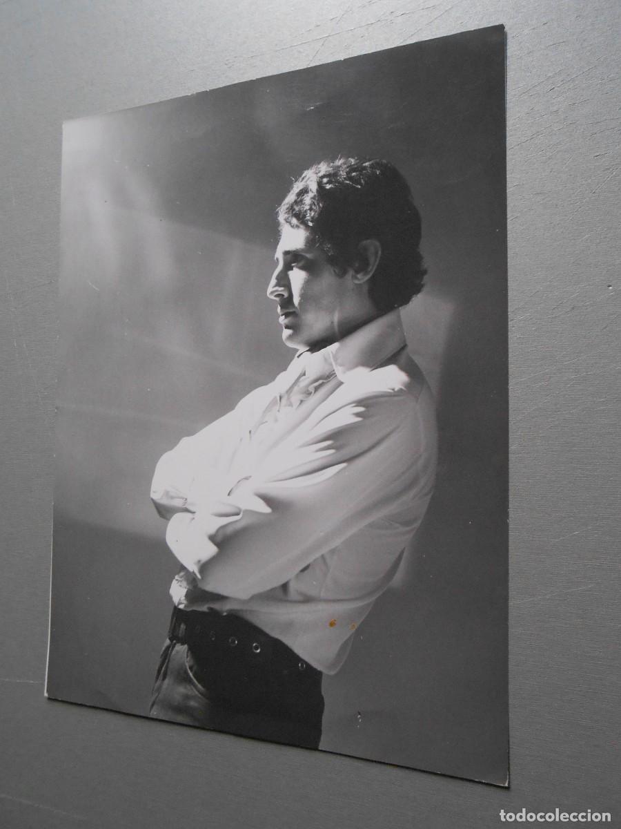 Fotos de cantantes: FOTO de - MIGUEL RIOS - de 18 x 24 cms.