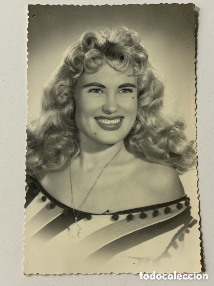 Fotos de cantantes: Foto original de la vedette Sonia L