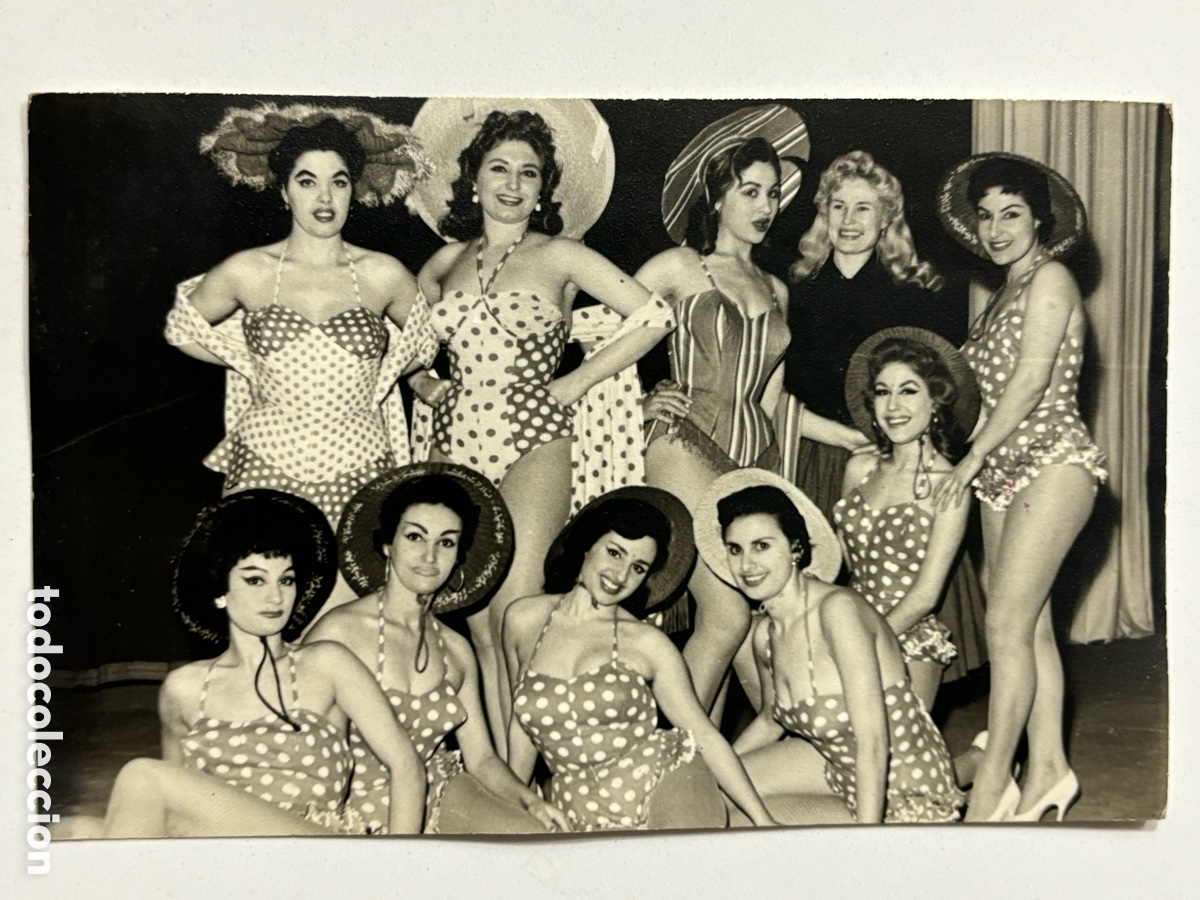Fotos de cantantes: Foto original grupo de vedettes de revista musical L