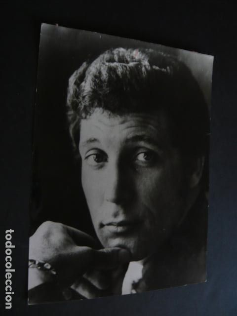 Fotos de cantantes: TOM JONES CANTANTE ANTIGUA FOTOGRAFIA ORIGINAL 18 X 24 CM
