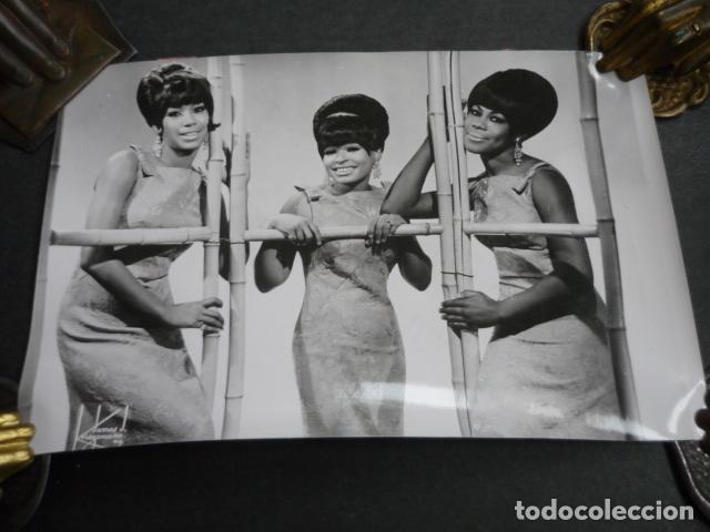 Fotos von Musikern: MARTHA & THE VANDELLAS CONJUNTO MUSICAL ANTIGUA FOTOGRAFIA 13 X 18 CM