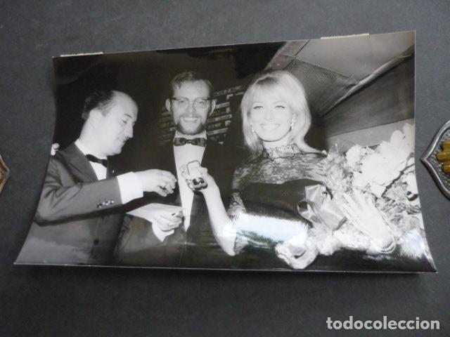 Photos de Chanteurs et Chanteuses: HANELORE AUER CANTANTE EN PALMA DE MALLORCA ANTIGUA FOTOGRAFIA 12 X 18 CM