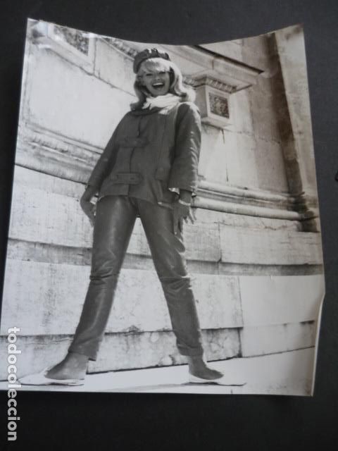 Fotos von Musikern: HANELORE AUER CANTANTE ANTIGUA FOTOGRAFIA 24 X 18 CM