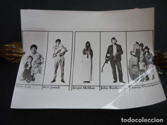 Fotos de cantantes: THE PENTANGLES CONJUNTO MUSICAL ANTIGUA FOTOGRAFIA ORIGINAL 24 X 18 CM