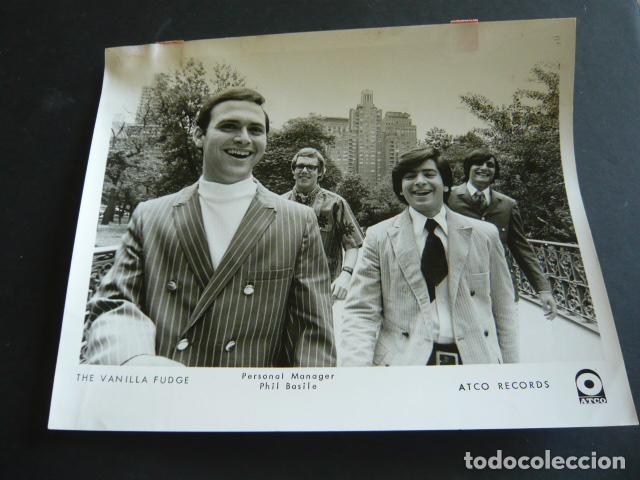 Photos of Singers: THE VANILLA FUDGE CONJUNTO MUSICAL ANTIGUA FOTOGRAFIA ORIGINAL 20 X 26 CM