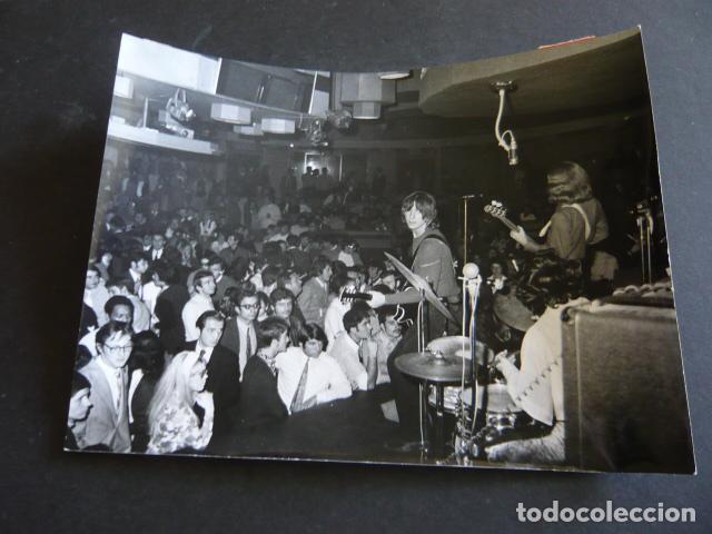 Fotos de cantantes: OHIO EXPRESS CONJUNTO MUSICAL EN PALMA DE MALLORCA ANTIGUA FOTOGRAFIA ORIGINAL 18 X 24 CM