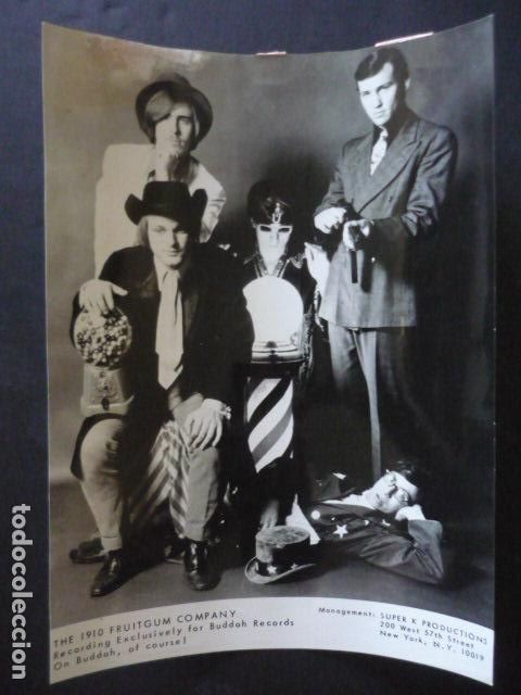 Fotos de cantantes: THE 1910 FRUITGUM COMPANY CONJUNTO MUSICAL ANTIGUA FOTOGRAFIA ORIGINAL 18 X 24 CM