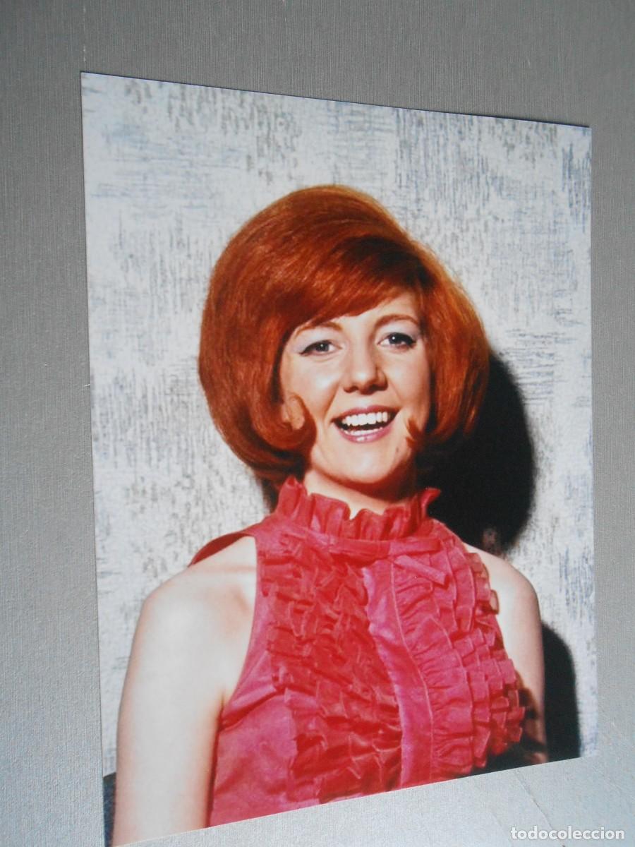 Fotos de cantantes: COPIA de Foto de - CILLA BLACK - de 12,5x17 cms