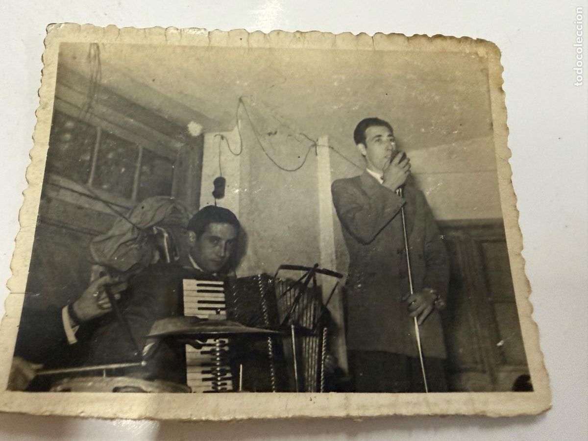 Fotos de cantantes: Foto del musico de Orquesta y Conjuntos, Ramon Costa &ldquo;en Begudan&rdquo; de la Garrotxa. No se Nombre grupo