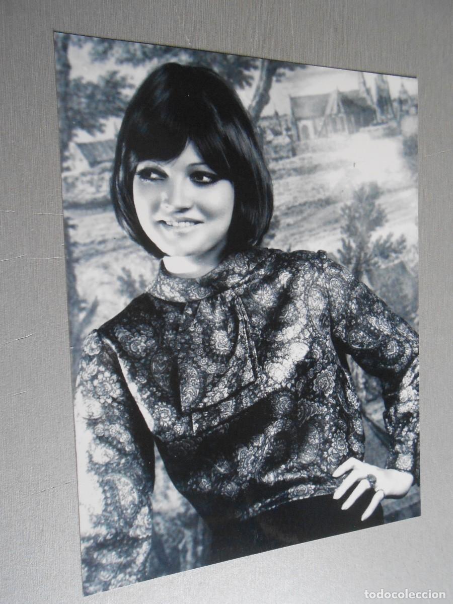 Fotos de cantantes: COPIA de Foto de - BETINA - de 12,5 x 16,5 cm