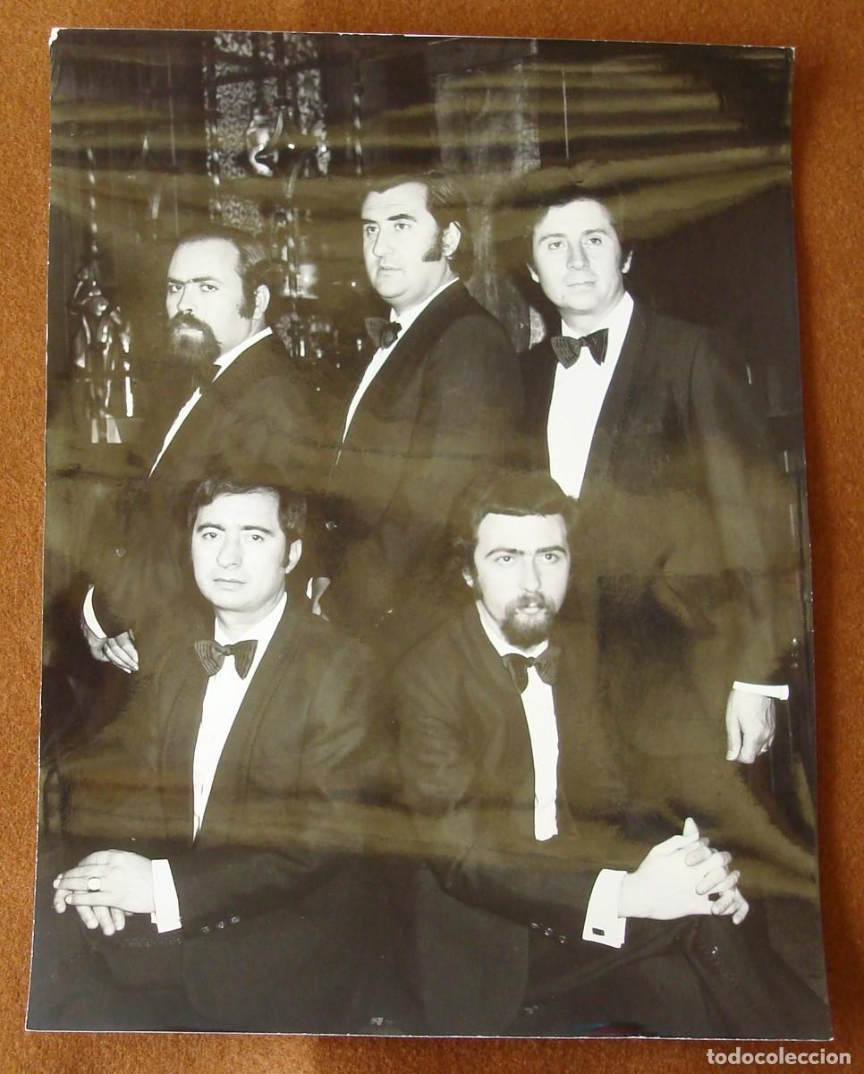 Fotos de cantantes: Los Churumbeles de Espa&ntilde;a : Fotograf&iacute;a original - Laboratorio fotogr&aacute;fico J.A. (Madrid)