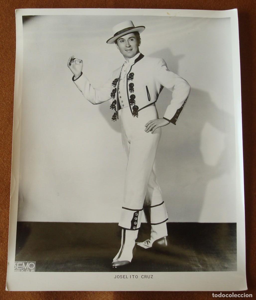Fotos de cantantes: Los Churumbeles de Espa&ntilde;a : Fotograf&iacute;a original del m&uacute;sico y cantante Joselito Cruz