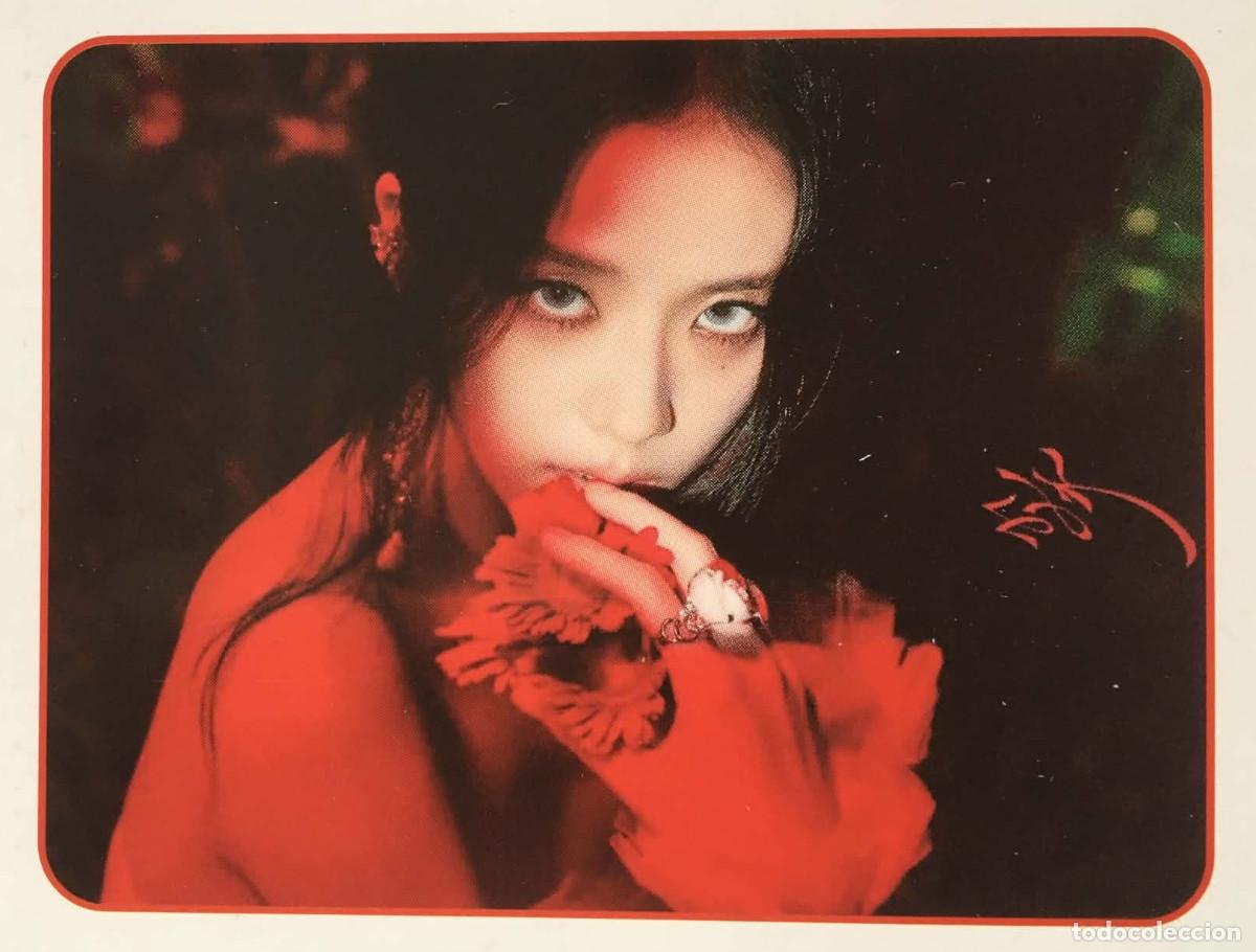 Fotos de cantantes: Jisoo Blackpink / Harry Styles Double-Sided Lyrics Sheet Collectible Card - Dream'up Magazine France