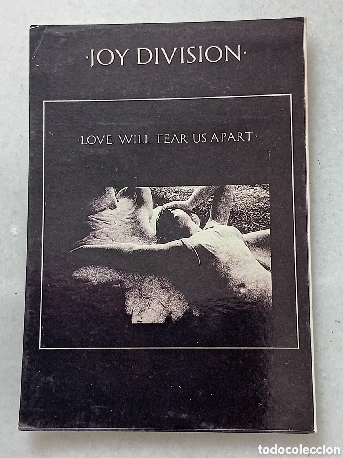 Fotos de cantantes: JOY DIVISION POSTAL A&Ntilde;OS 80