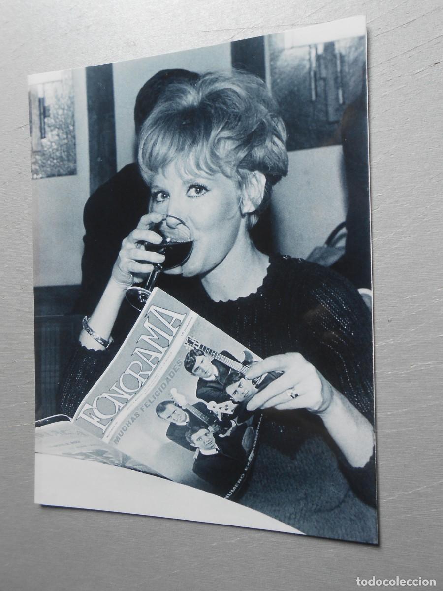 Fotos de cantantes: COPIA de Foto de - PETULA CLARK - de 12,5 x 16,5 cm.
