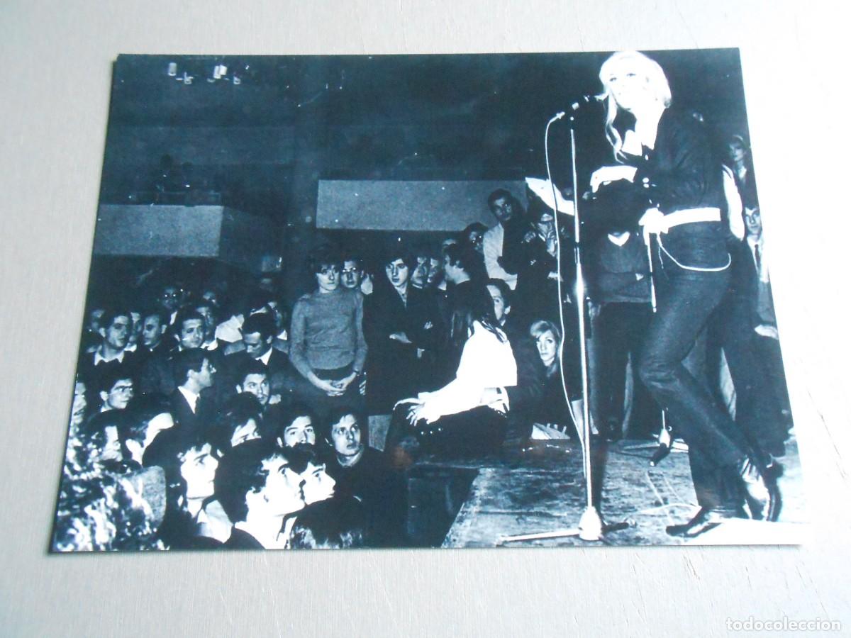 Fotos de cantantes: COPIA de Foto de - PATTY PRAVO - de 16,5 x 12,5 cm.