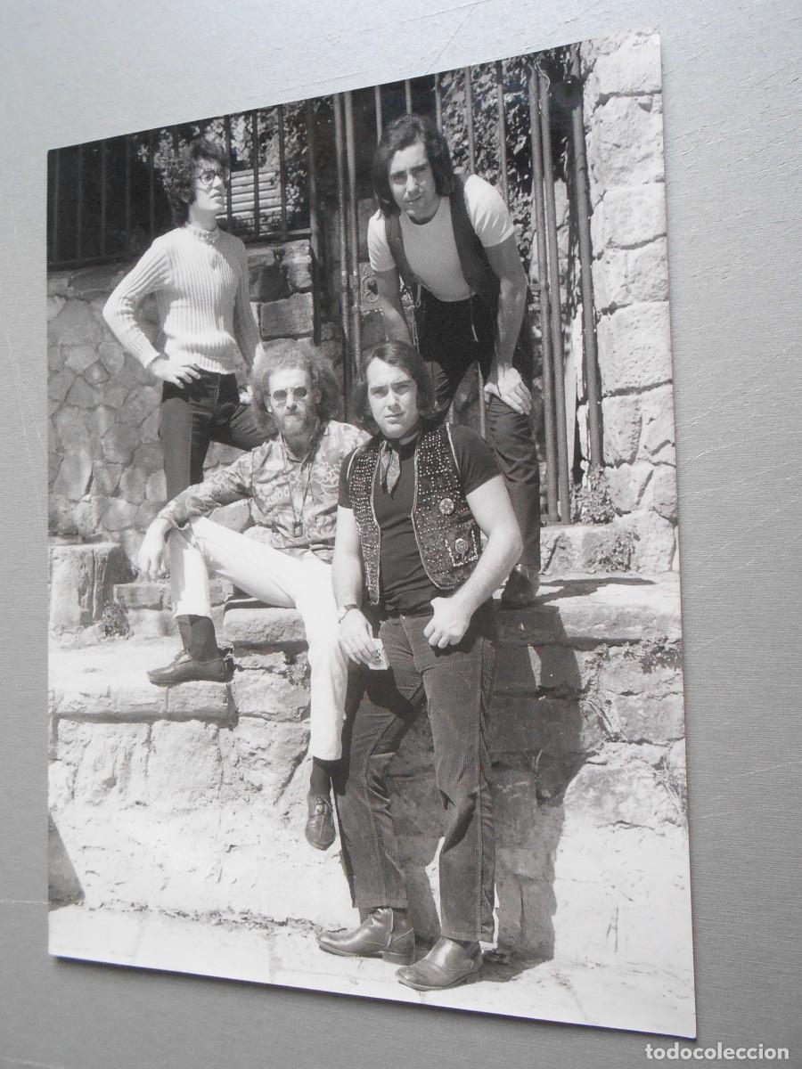 Fotos de cantantes: FOTO de - JESS & JAMES ?? - de 18 x 24 cm.