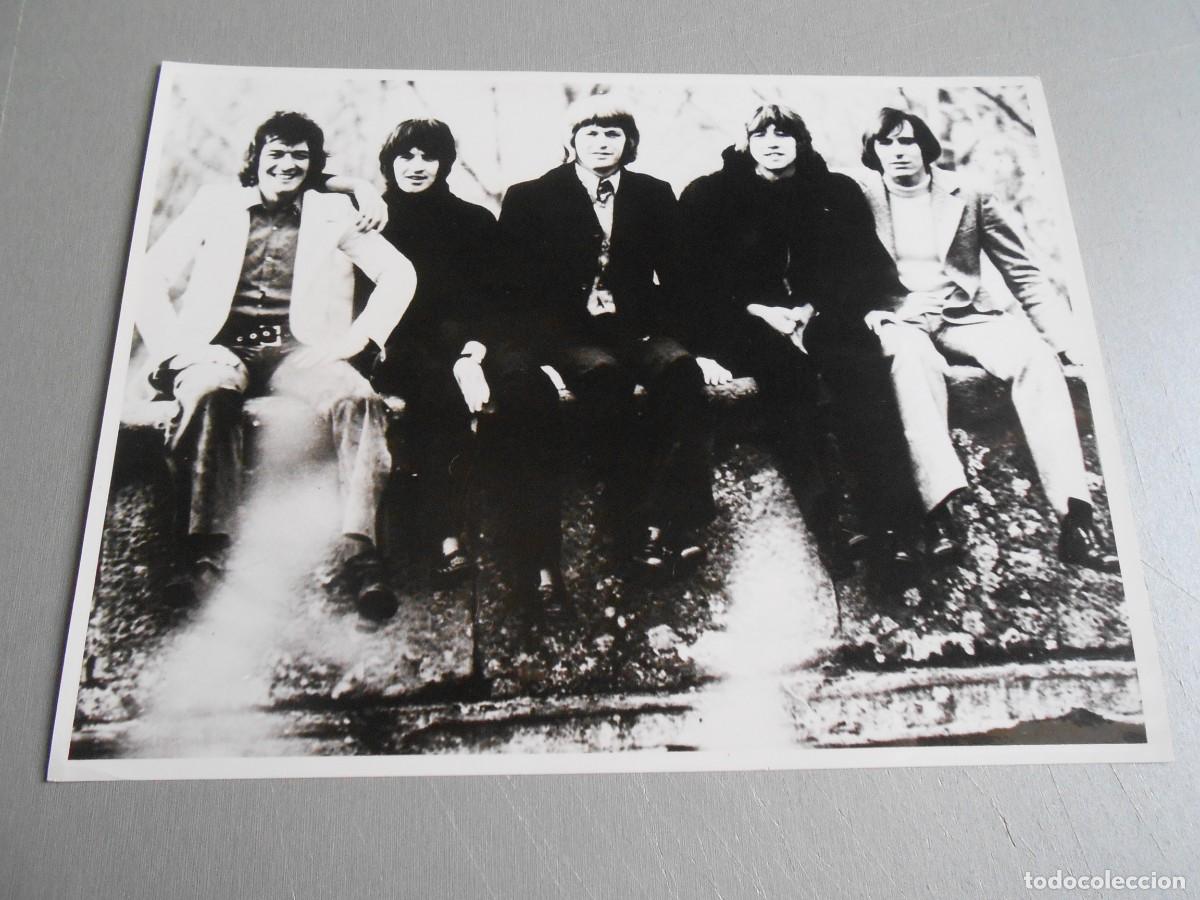Fotos de cantantes: FOTO de - THE HOLLIES - de 24 x 18 cm.