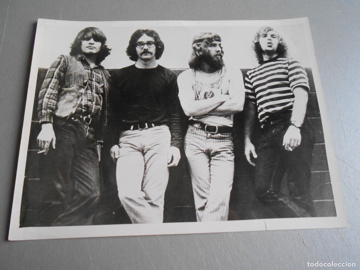 Fotos de cantantes: FOTO de - CREEDENCE CLEARWATER REVIVAL - de 24 x 18 cm.