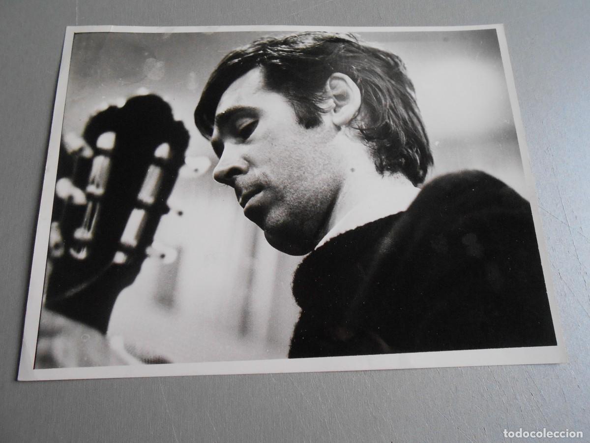 Fotos de cantantes: FOTO de - PACO IBA&Ntilde;EZ - de 24 x 18 cm.