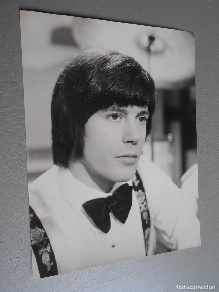 Fotos de cantantes: FOTO de - TONY RONALD - de 18 x 24 cm.