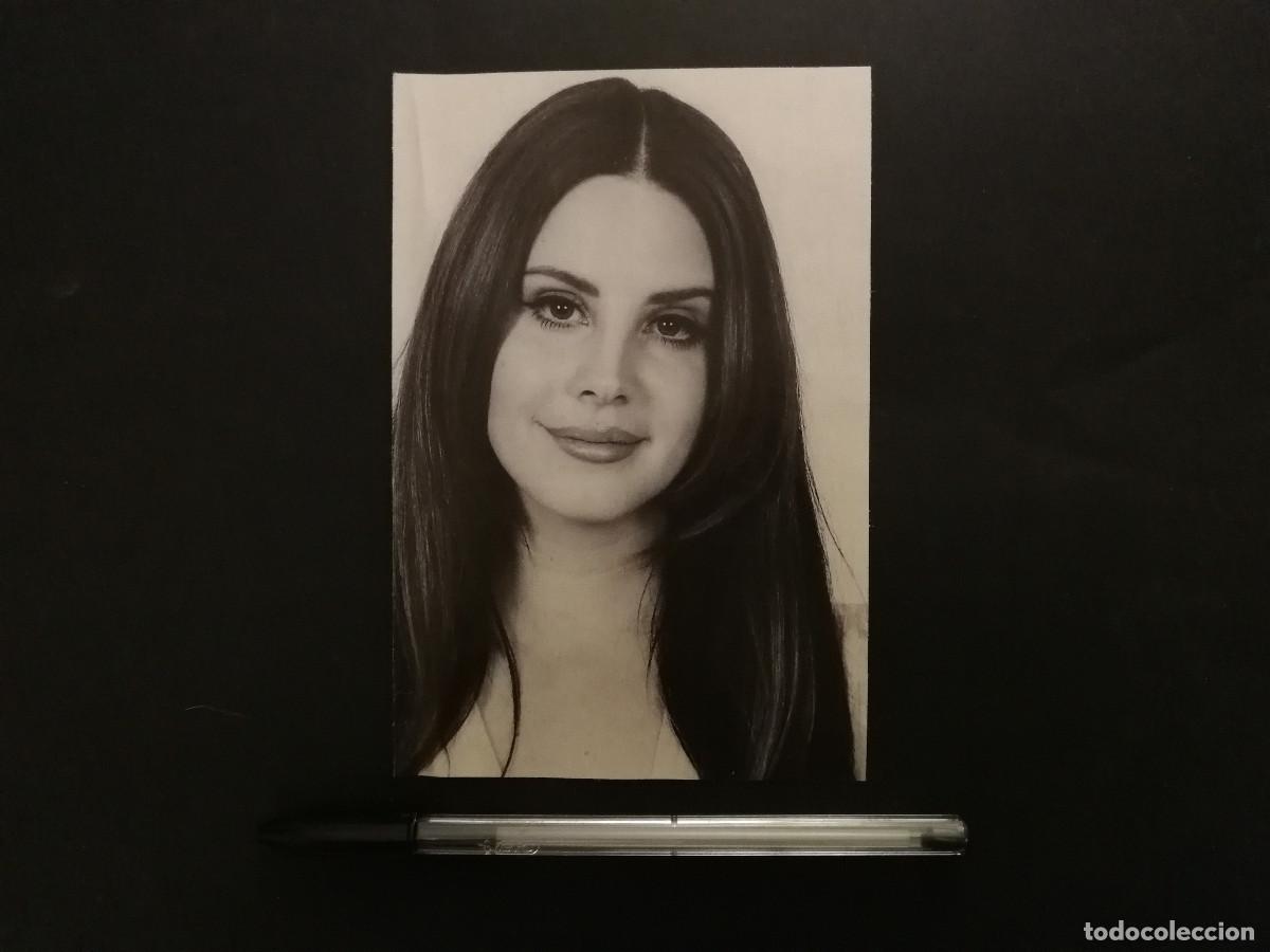 Fotos de cantantes: TARJETA ACARTONADA -10*15- Lana Del Rey