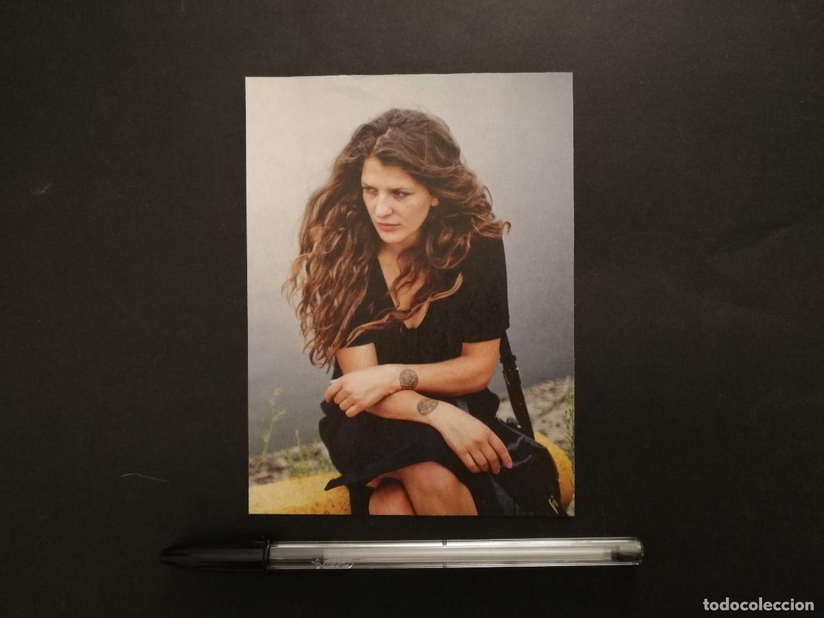 Fotos de cantantes: TARJETA ACARTONADA -10*15- Caro Tanghe - MUSICA POP - Oathbreaker