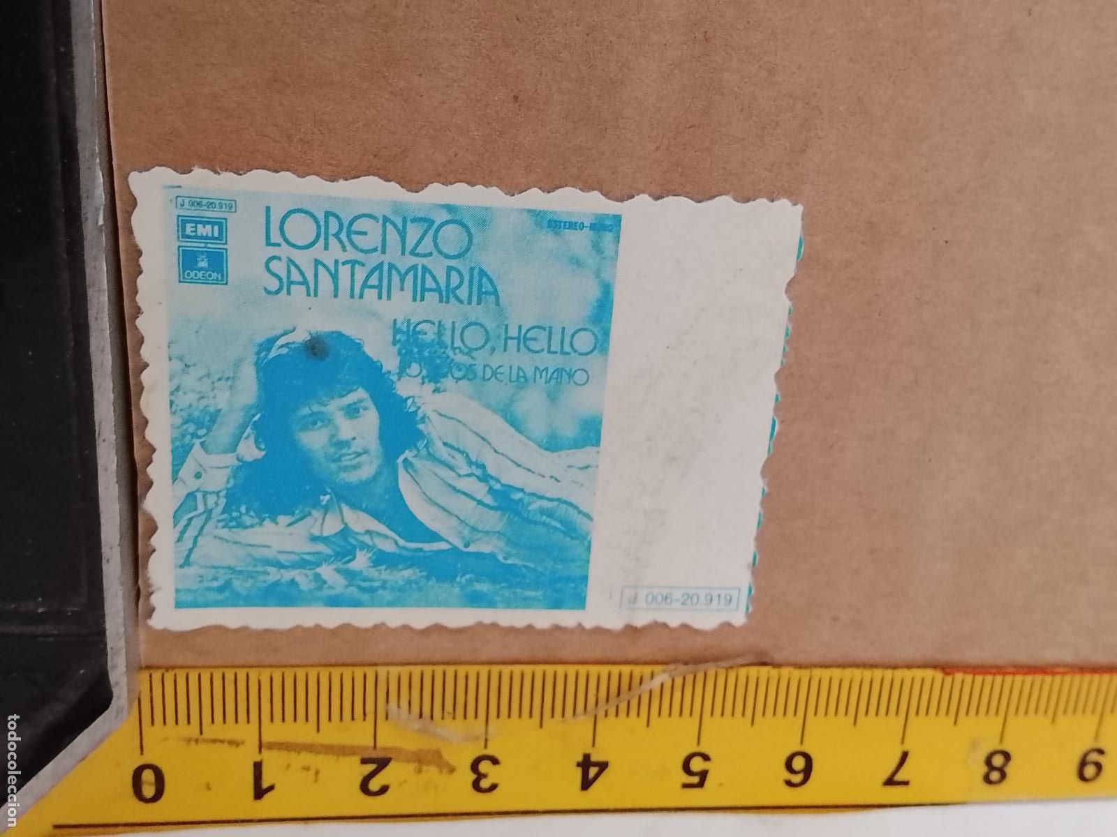 Fotos de cantantes: troquel - CROMO o similar papel grueso troquelado grupo musical CANTANTE - LORENZO SANTAMARIA