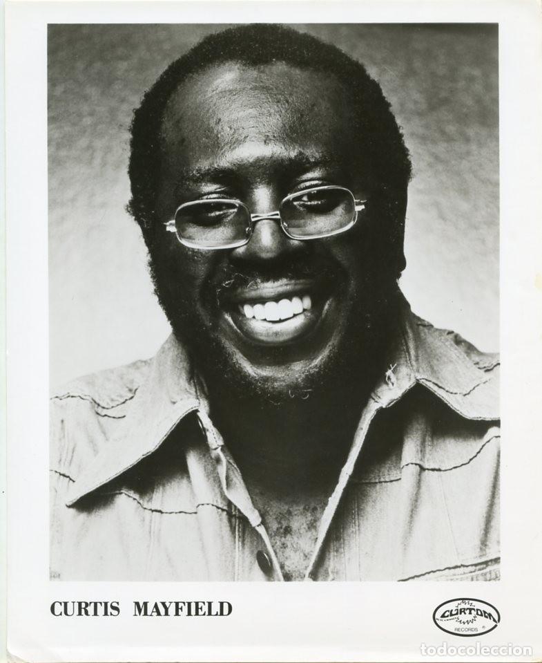 Fotos de cantantes: CURTIS MAYFIELD. Foto original USA