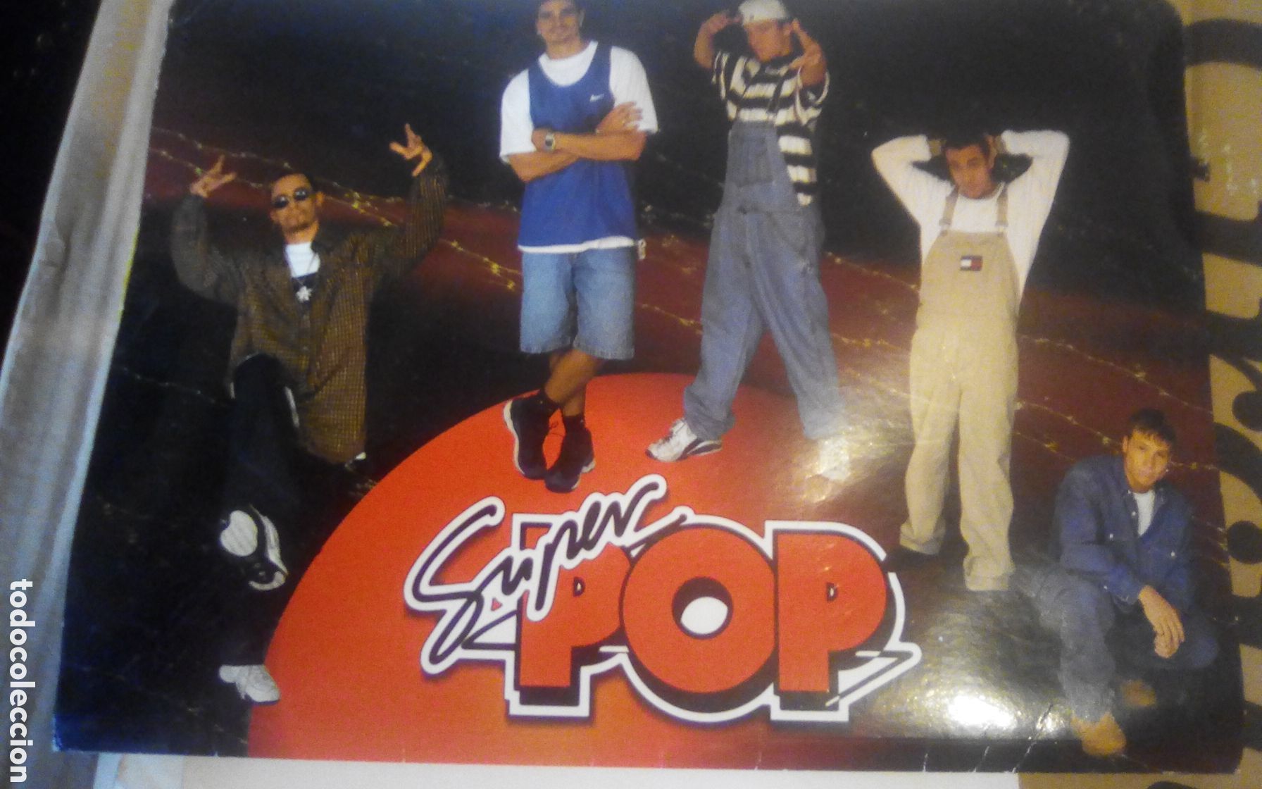 Fotos de cantantes: Back Street Boys. Carpeta Super Pop y los + super capitulo 9.