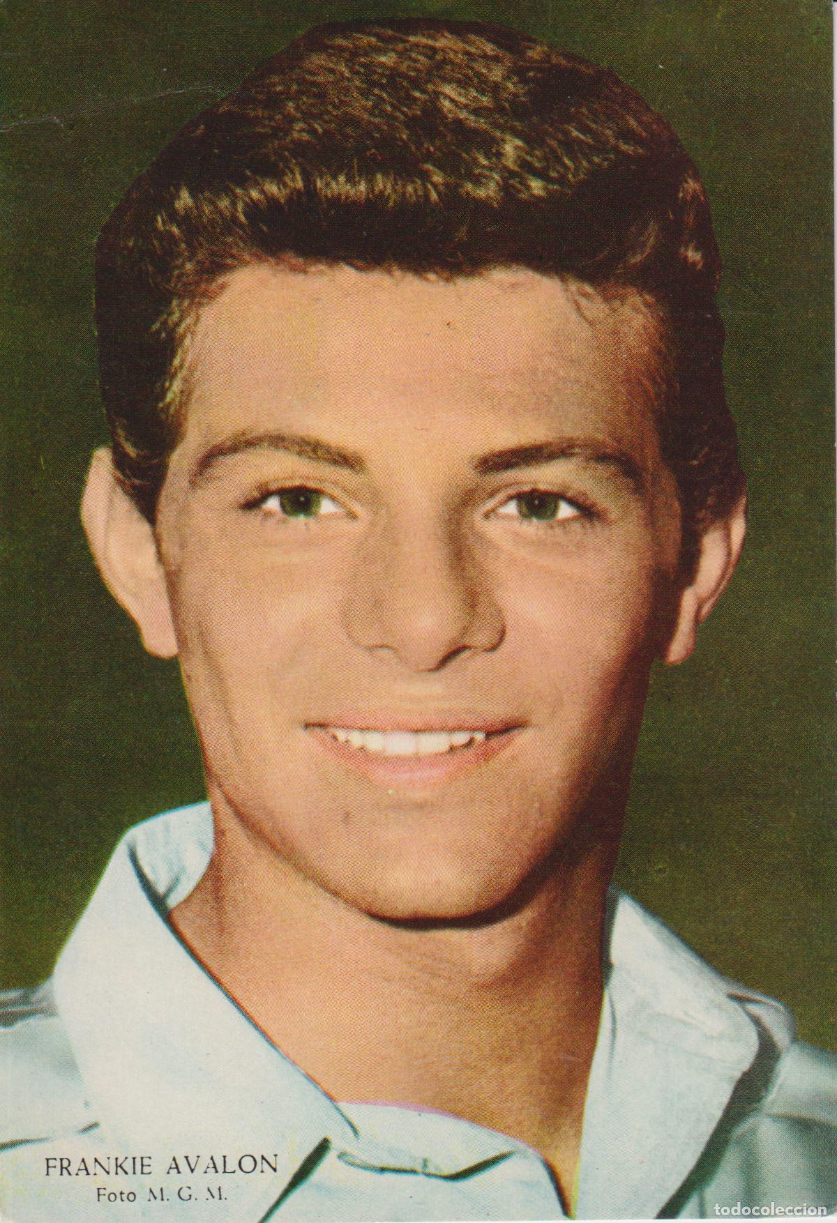 Fotos de cantantes: FRANKIE AVALON &ndash; FOTO M.G.M. - DORSI EN BLANCO