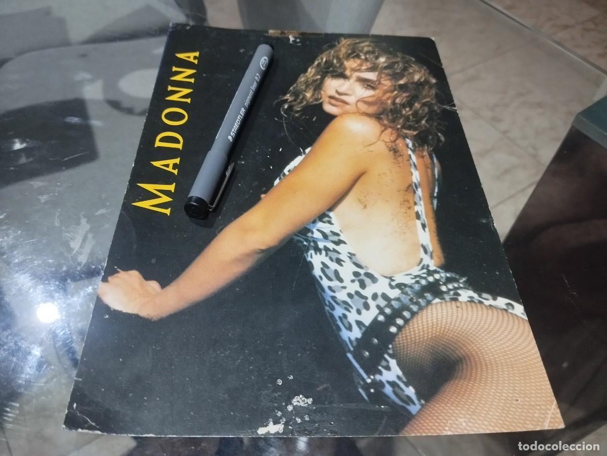 Fotos de cantantes: CARTULINA GRAN TARJETA MADONNA CANTANTE