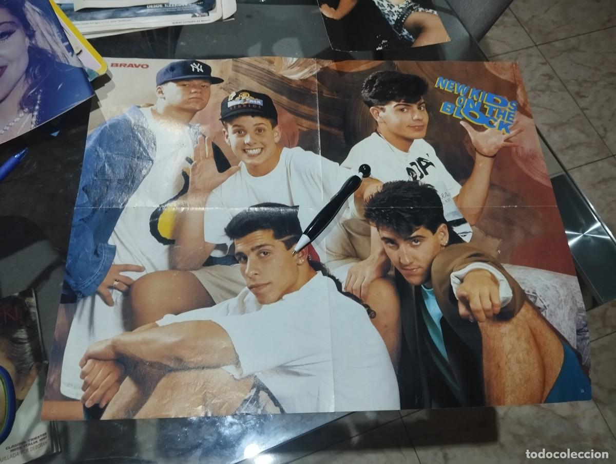 Fotos de cantantes: GRAN POSTER NEW KIDS ON THE BLOCK REVERSO MICHAEL J. FOX