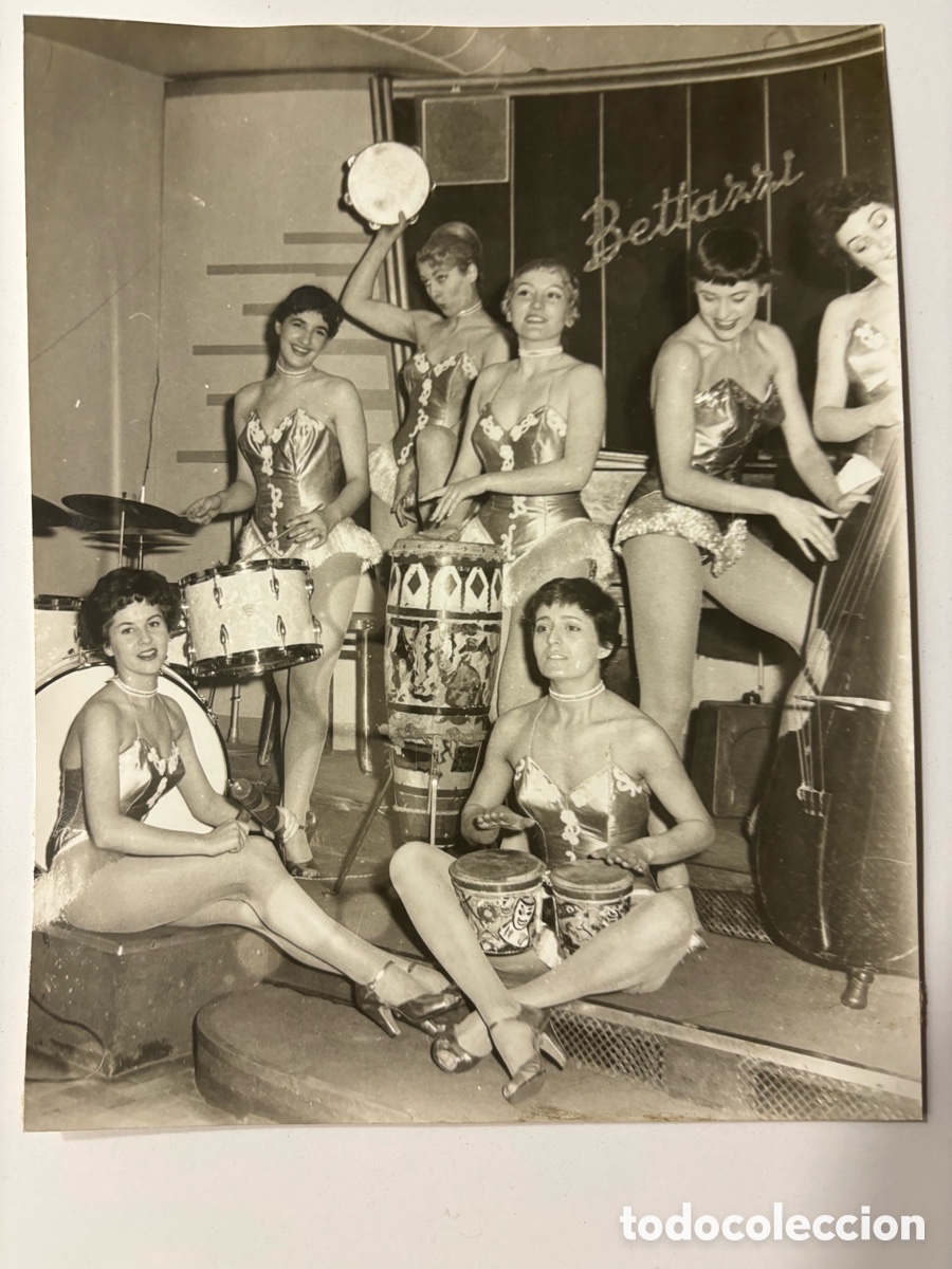 Fotos de cantantes: Foto original de conjunto de vedettes
