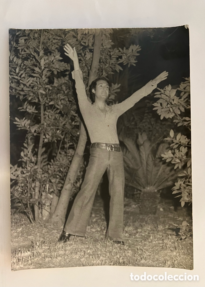 Fotos de cantantes: ALEJANDRO VARGAS.. la nueva voz de la Canci&oacute;n Espa&ntilde;ola&hellip; (a.1973) Med&iacute;das: 18 x 24 cm