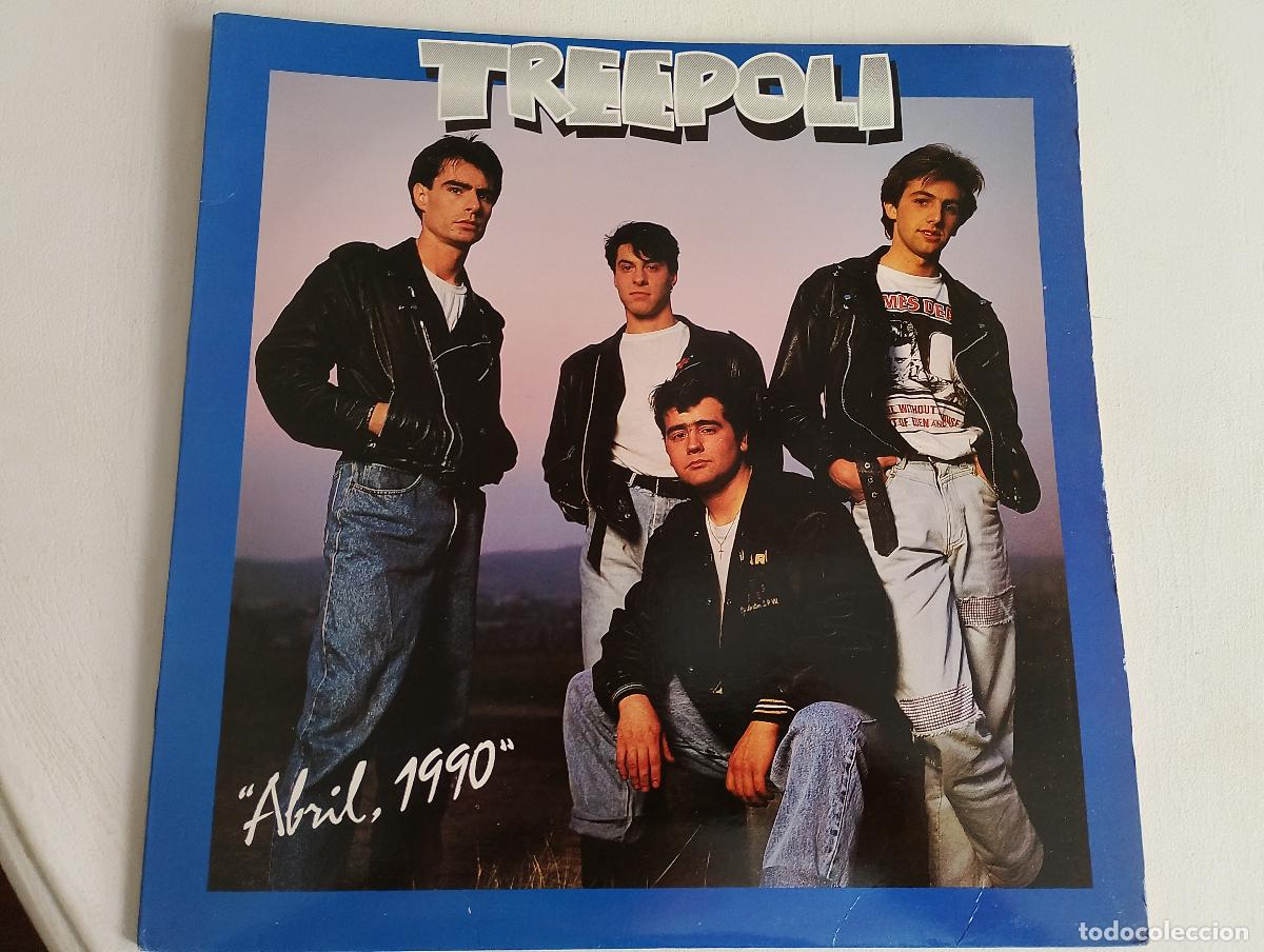 Fotos de cantantes: Treepoli &ndash; Abril, 1990 contiene el encarte,