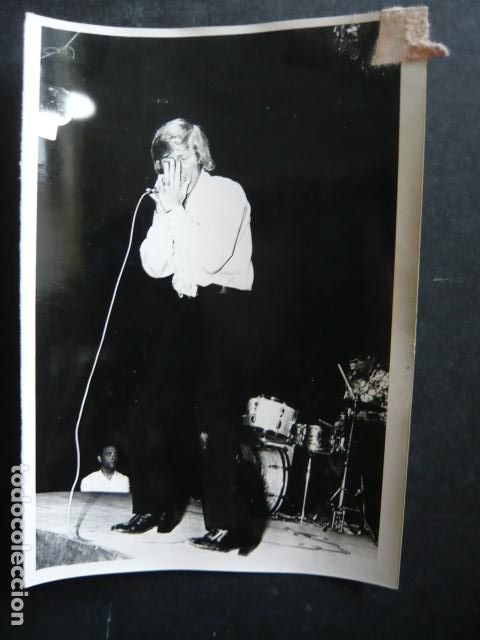 Fotos de cantantes: LOS BRAVOS CONJUNTO MUSICAL ANTIGUA FOTOGRAFIA ORIGINAL 9 X 13 CM