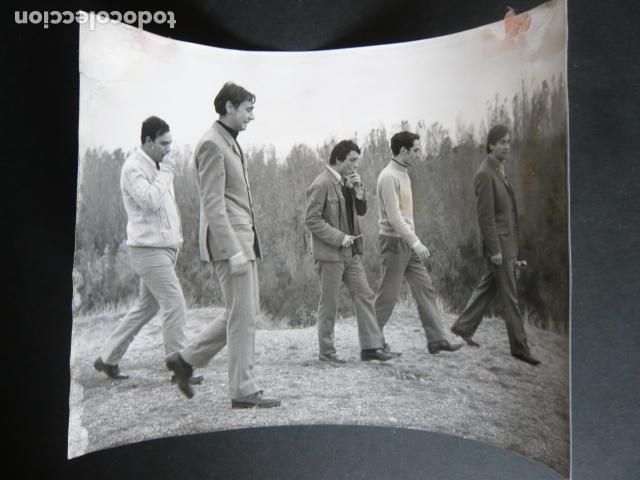 Fotos von Musikern: LOS BANZOS CONJUNTO MUSICAL ANTIGUA FOTOGRAFIA ORIGINAL 18 X 24 CM