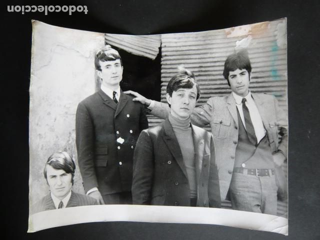 Fotos de cantantes: LOS ANGELES CONJUNTO MUSICAL 1967 ANTIGUA FOTOGRAFIA ORIGINAL 18 X 24 CM