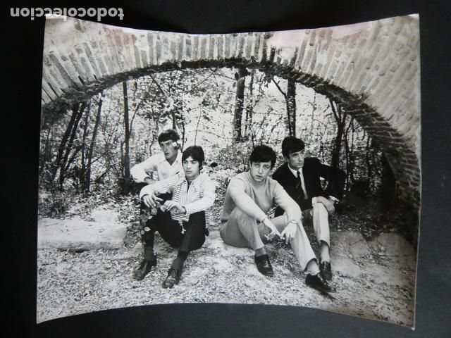 Fotos von Musikern: LOS ANGELES CONJUNTO MUSICAL 1967 ANTIGUA FOTOGRAFIA ORIGINAL 18 X 24 CM