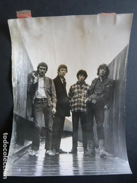 Photos of Singers: JOHN MAYALL Y LOS BLUESBREAKERS CONJUNTO MUSICAL ANTIGUA FOTOGRAFIA ORIGINAL 18 X 24 CM